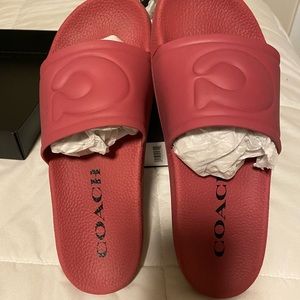 Coach logo Slides